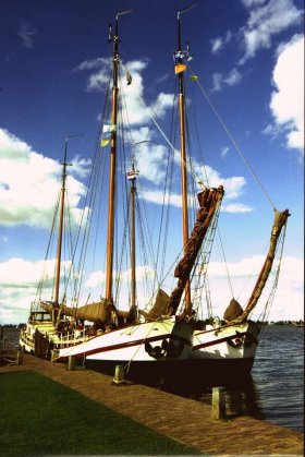 Klippers De Hoop en Stella Frisia